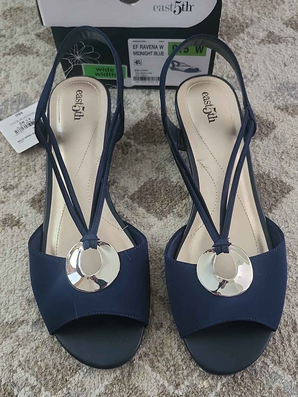 East 5th Womens  EF Ravena Midnight Blue Shoes Size: 9.5 Wide